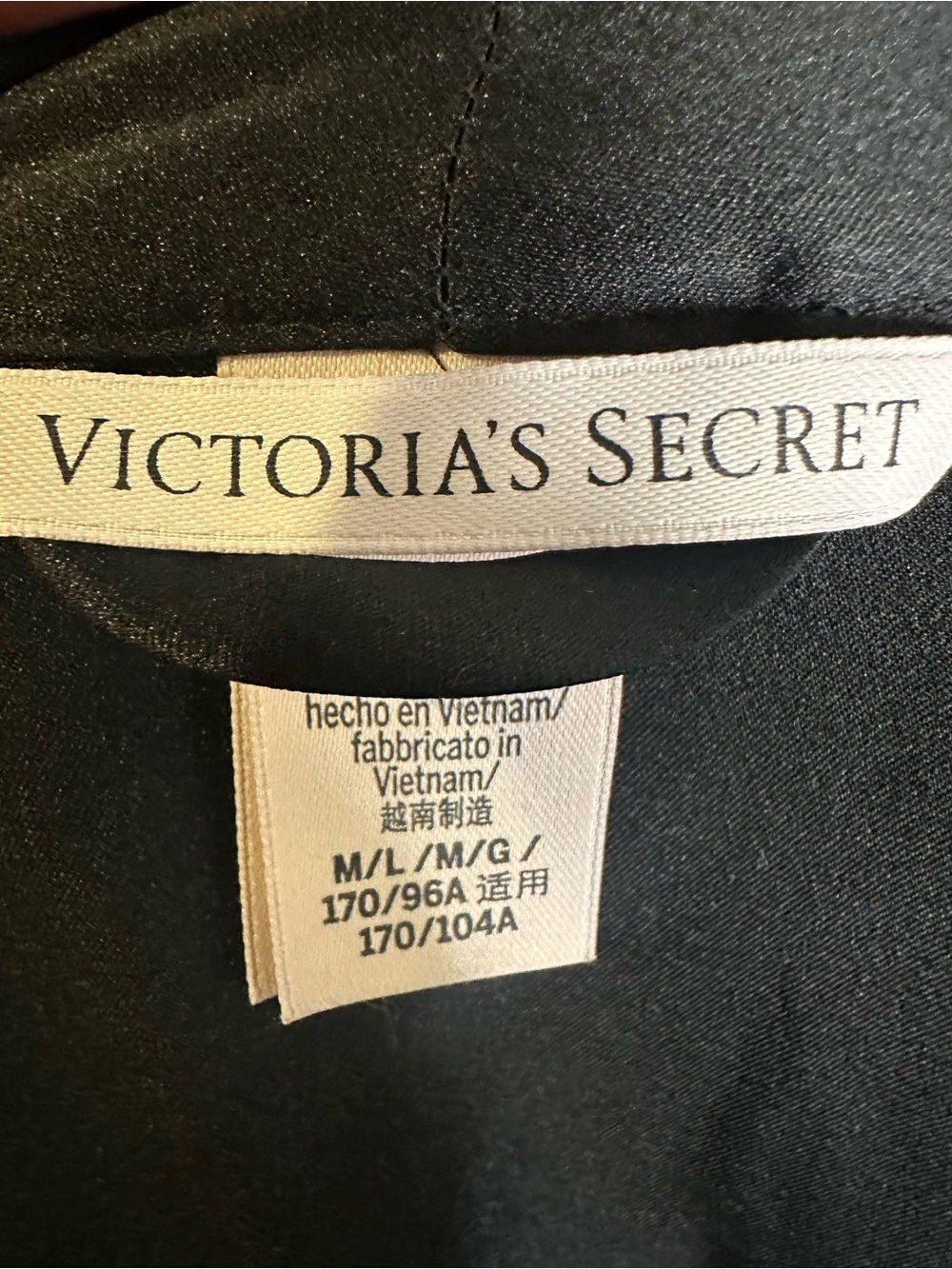 VICTORIA SECRET BLACK ROBE - Picture 8 of 10